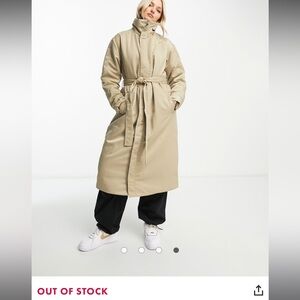 Nike Trend Synthetic Parka in Tan
